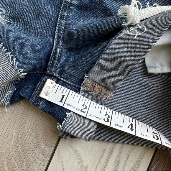 American Eagle Mom High Rise Shorts | Size: 2 | Like New - Picture 5 of 6